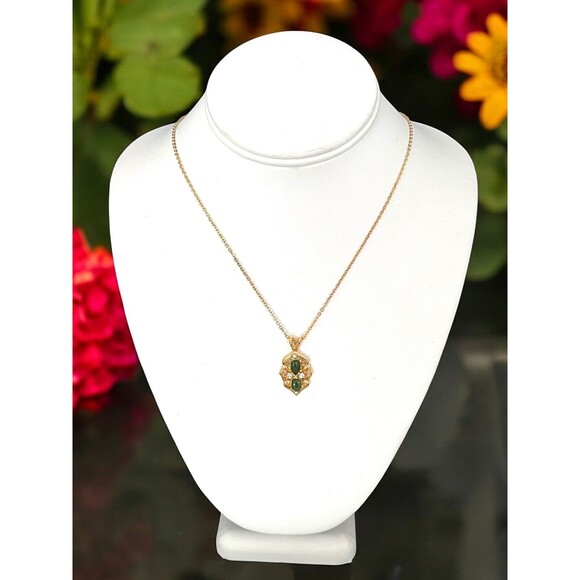 Vintage Pendant Necklace Jade Clear Crystals Gold Tone 7V - Picture 5 of 6
